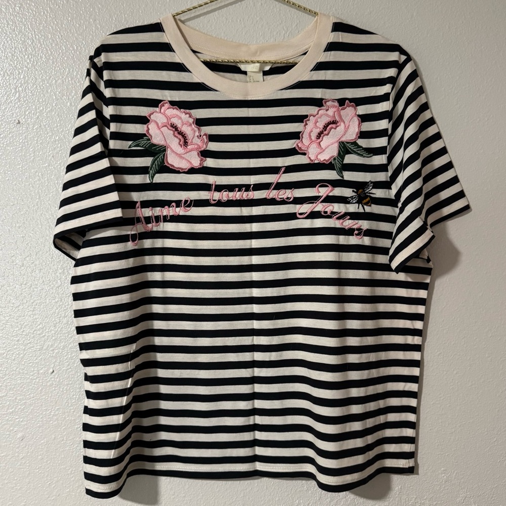 H&M Striped T-Shirt with Pink Embroidery Aime Tous Les Jours